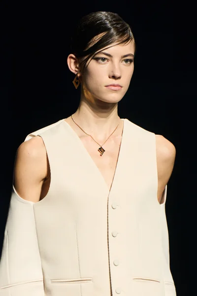 Look 40